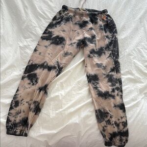 AVIATOR NATION SWEATS